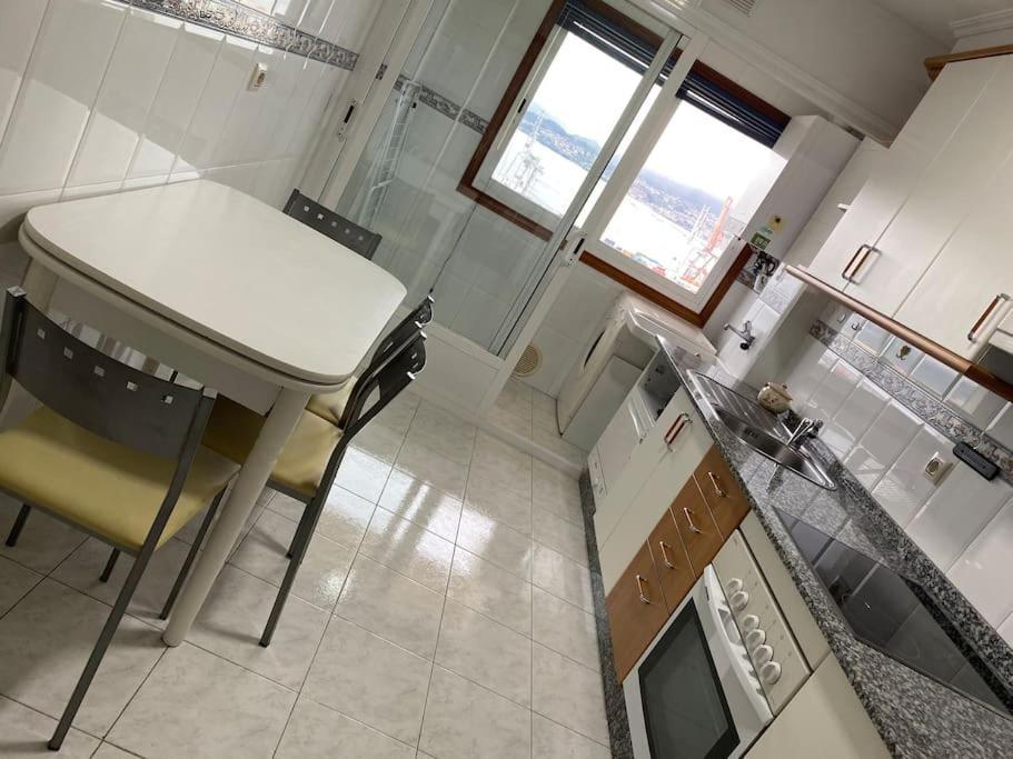 “Ledicia”, Piso En Alquiler Apartment Vigo Luaran gambar